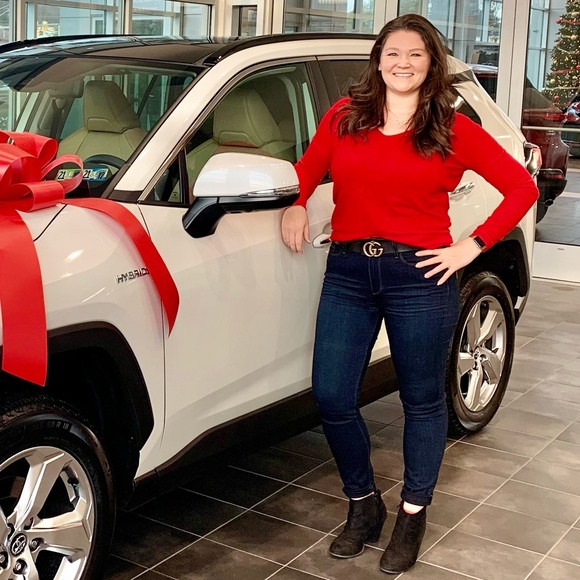 Meet your Posher, Tabitha - Picture 1 of 1